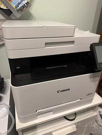 Stampante laser multifunzione colori