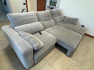 DIVANO 3 POSTI CON CHAISE LONGUE