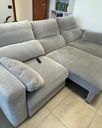 DIVANO 3 POSTI CON CHAISE LONGUE