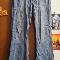 pantaloni bootcup