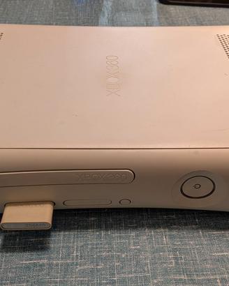 Xbox360+5giochi+memory card+2joystick 