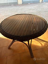 Tavolo tondo 100cm con sedie legno e vimini