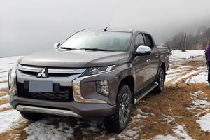 Mitsubishi L200 Duble Cab intense Super Select