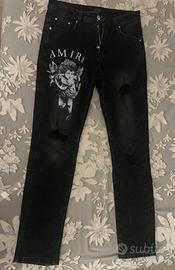 Jeans neri Cherub stile AMIRI destroyed