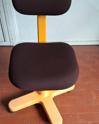 Sedia Olivetti 