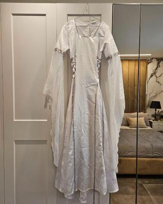 Vestito da donna dell'800