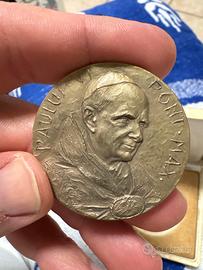 medaglia pontificia in bronzo raffigurante Papa Pa