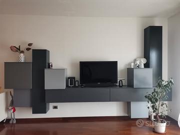 Sala moderna + divano