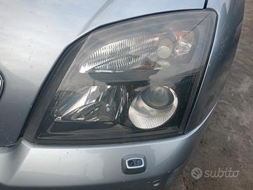 Fanale anteriore sx Opel signum anno 2005