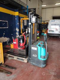 Stoccatore Elettrico marca Baoli portata 1200 kg.