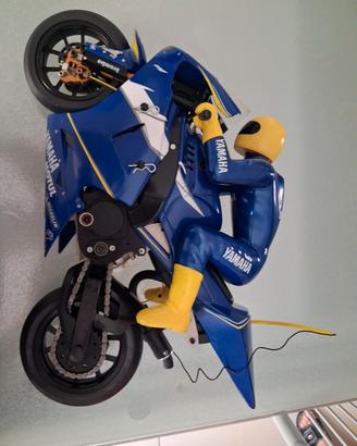 modellino moto a scoppio radiocomandato