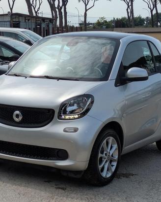 SMART ForTwo 1.0cc 71cv AUTOMATICA TETTO PANORAM