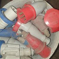 vario materiale elettrico 220v e 380V, in blocco