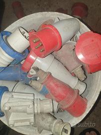 vario materiale elettrico 220v e 380V, in blocco