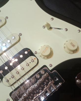 chitarra elettrica eko più amplificatore 