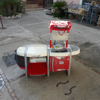 Cucina più lavatrice con accessori