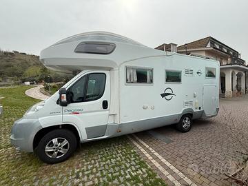 Camper mansardato roller team pegaso garage living