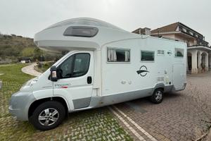 Camper mansardato roller team pegaso garage living