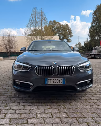 BMW Serie 1 116d Urban 5 porte