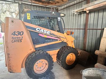 Pala CASE gommata mod 430