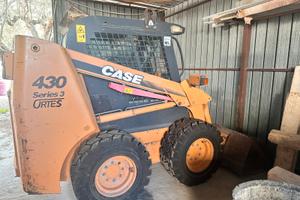 Pala CASE gommata mod 430