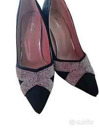 scarpe da donna con il tacchi 