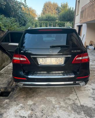 Mercedes ML 250 anno 2013 
