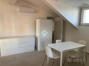 MONOLOCALE A MONTICHIARI