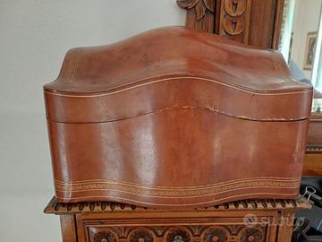 Bauletto in legno e pelle