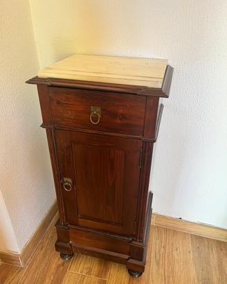 Comodini antiquariato