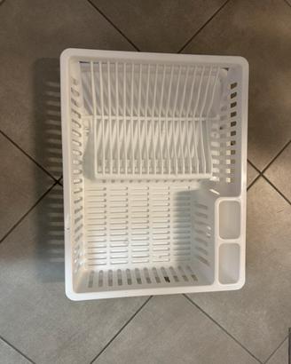 Scolapiatti e posate in plastica
