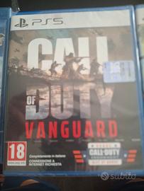 2 giochi ps5  e 1 Film 