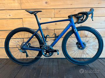 Bicicletta da corsa SCOTT ADDICT RC 30 2021