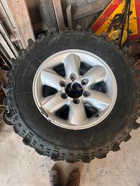 Gomme tassellate 235/70r16