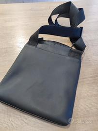 Borsa a tracolla Calvin Klein nera pelle ecologica