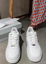 Scarpe Nike Air Force 1 bianche, taglia 41