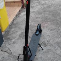 monopattino elettrico vivobike 