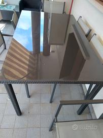 Tavolo da esterno
