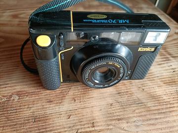 Macchina fotografica vintage Konica