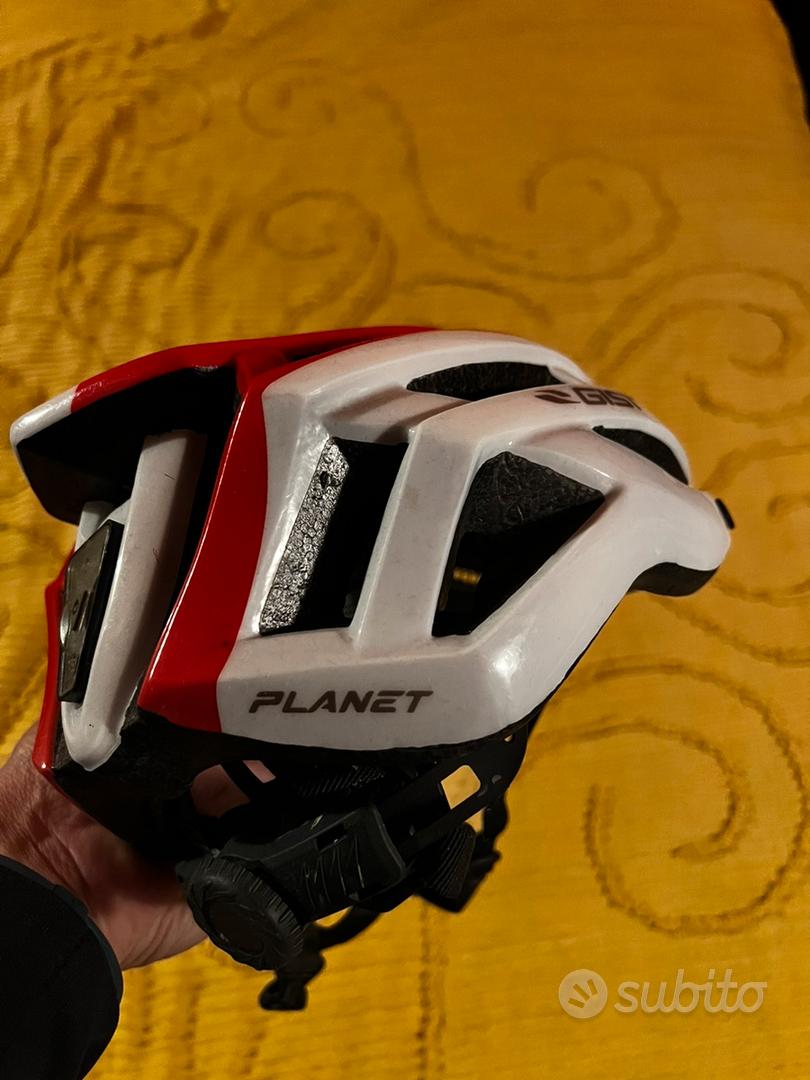 Gist Planet Plus MTB Helmet, Black | Bikeinn