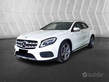 MERCEDES GLA 200 d Premium