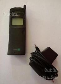 Cellulare Nokia 8110 con caricabatterie originale