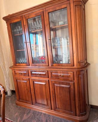 Credenza in legno cristalliera