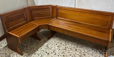 Cassapanca angolare con tavolo