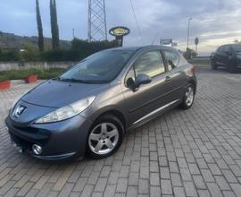 Peugeot 207 1.4 HDi 70CV 3p. Adatta neopatentati