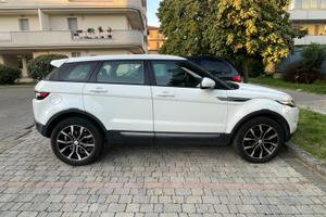 Range Rover Evoque 2.2 TD4 Pure MY2015