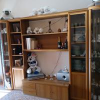 soggiorno completo di piano bar.