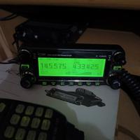 ICOM IC 2820