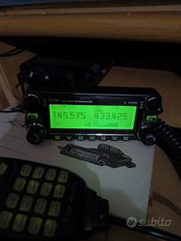 ICOM IC 2820