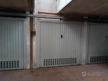 Garage disponibile da aprile